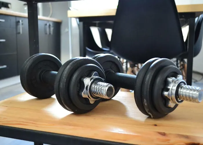 21/9 Baker Street Хостел *