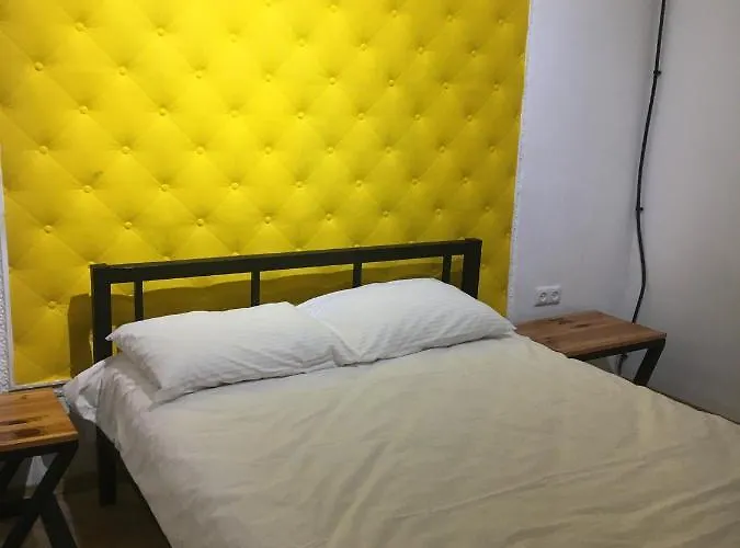 21/9 Baker Street * Львов